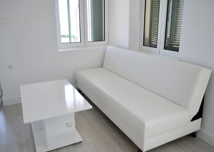 Malvazios Faragnanti #1 Apartment *