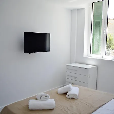 Apartamento Malvazios Faragnanti #1 Githio